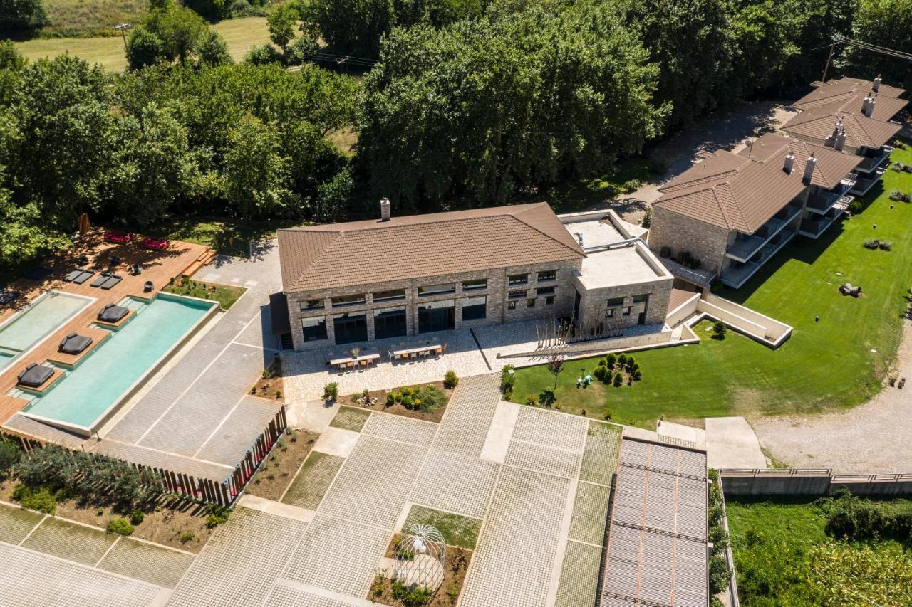 Oniropetra Boutique Hotel Karpeníszi Kültér fotó