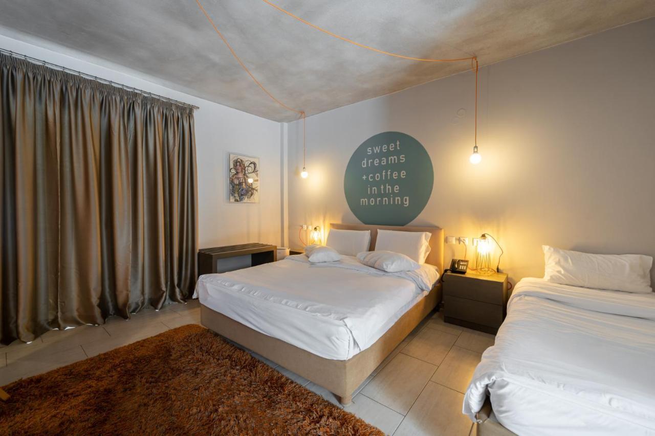 Oniropetra Boutique Hotel Karpeníszi Kültér fotó