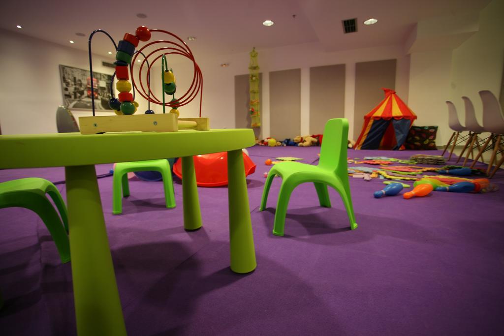 Oniropetra Boutique Hotel Karpeníszi Kültér fotó